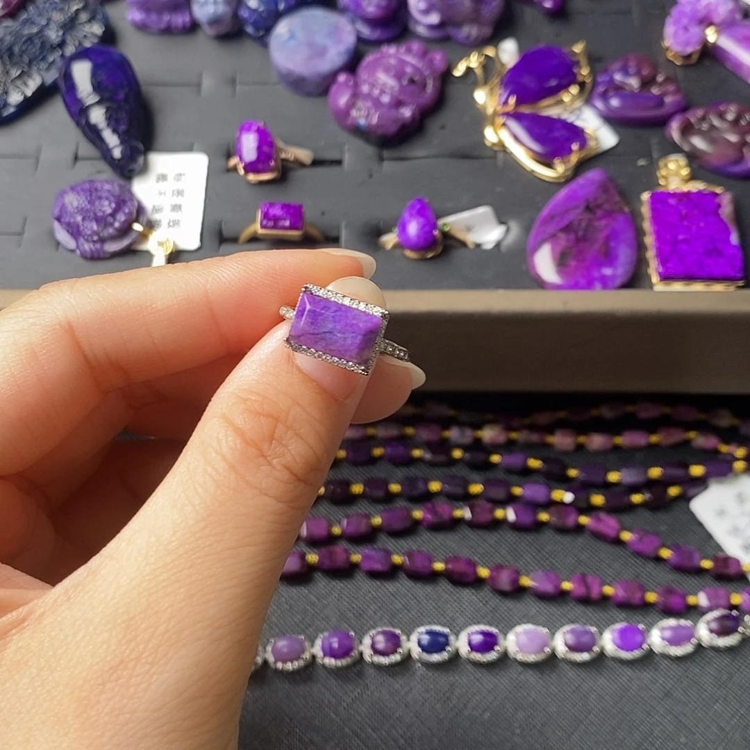 银S925镶嵌苏纪石（舒俱来）戒指