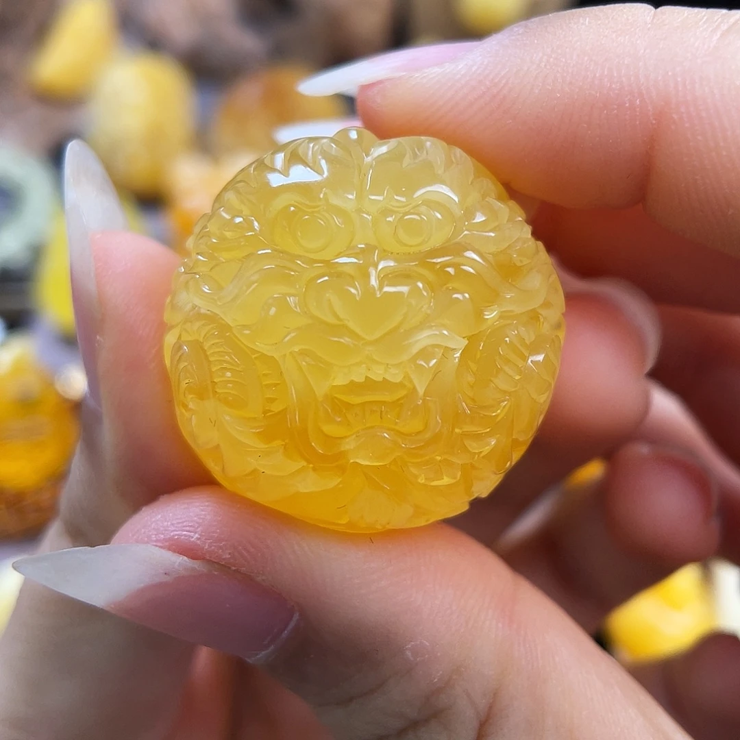 琥珀未镶嵌珠宝奇石