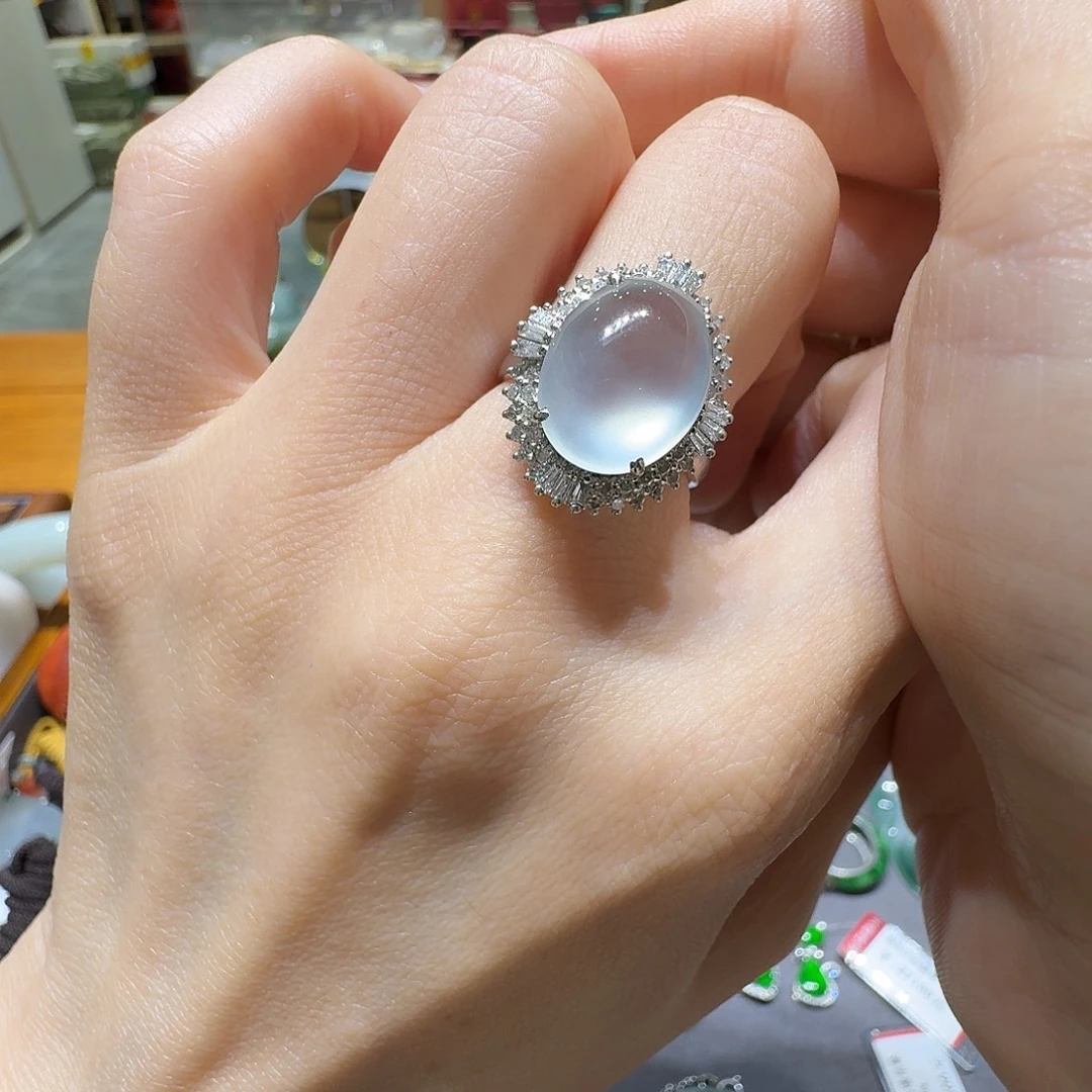 翡翠戒指18K金镶嵌