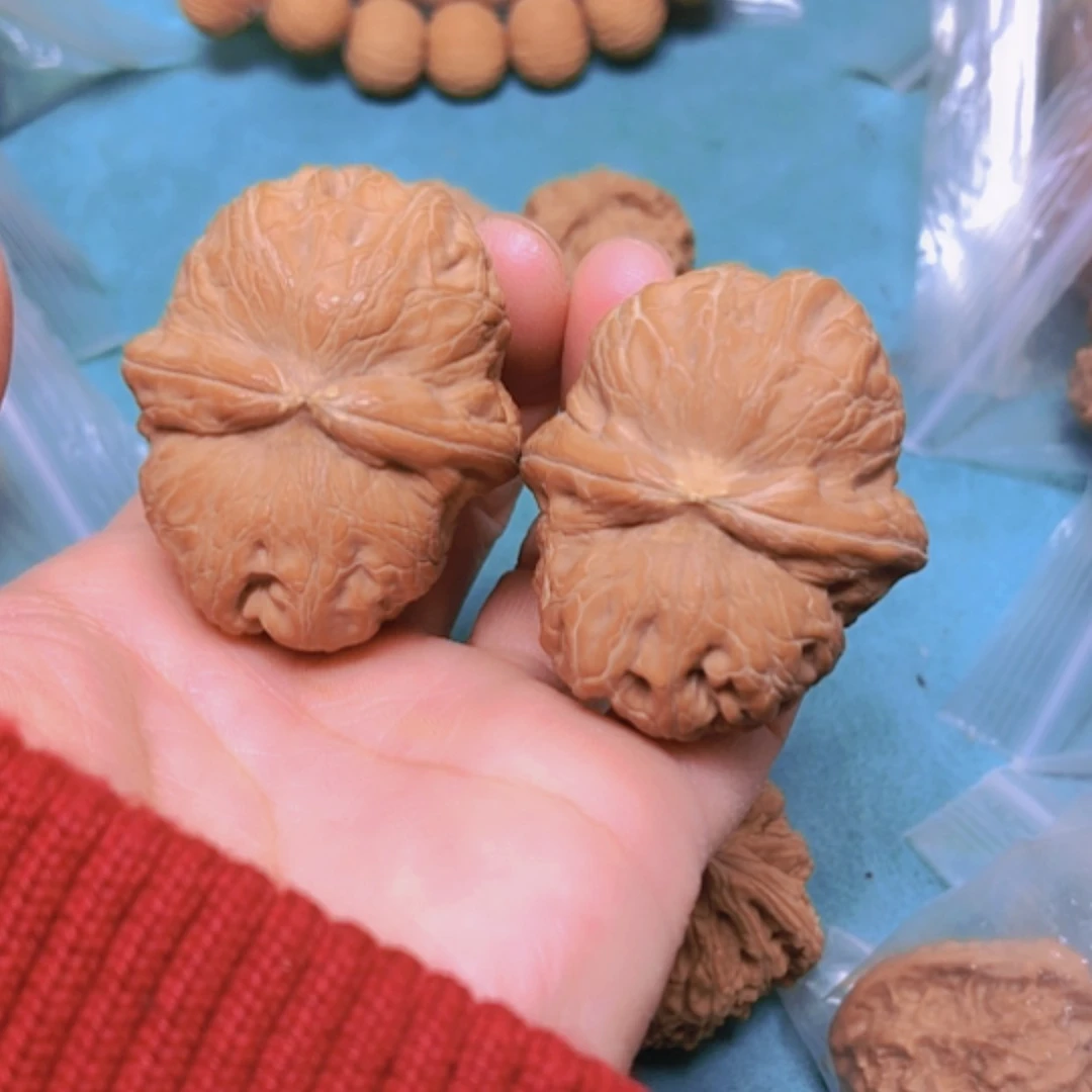 【闪购商品】摆件核桃42元宝有黄