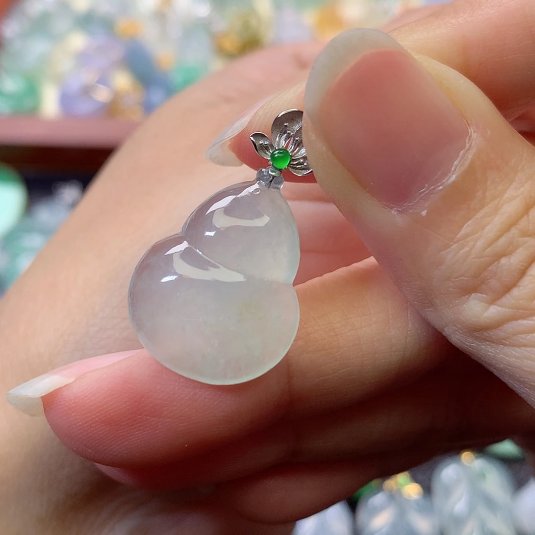【闪购商品】吊坠(赠链)18K金镶嵌翡翠