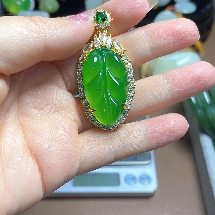合金颈饰玛瑙/玉髓