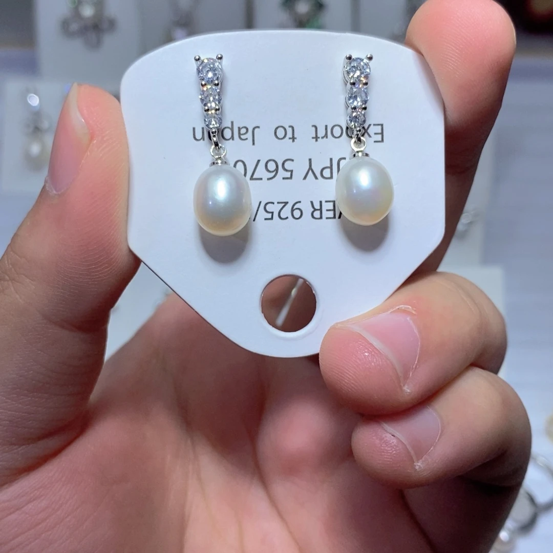 银S925镶嵌淡水珍珠耳饰