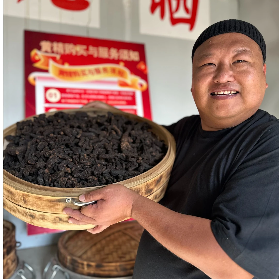 药食同源 传统滋补 柴火蒸制 自然晾晒 普通细碎黄精