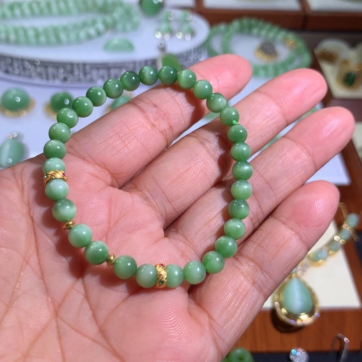招***金和田玉（碧玉）未镶嵌手串