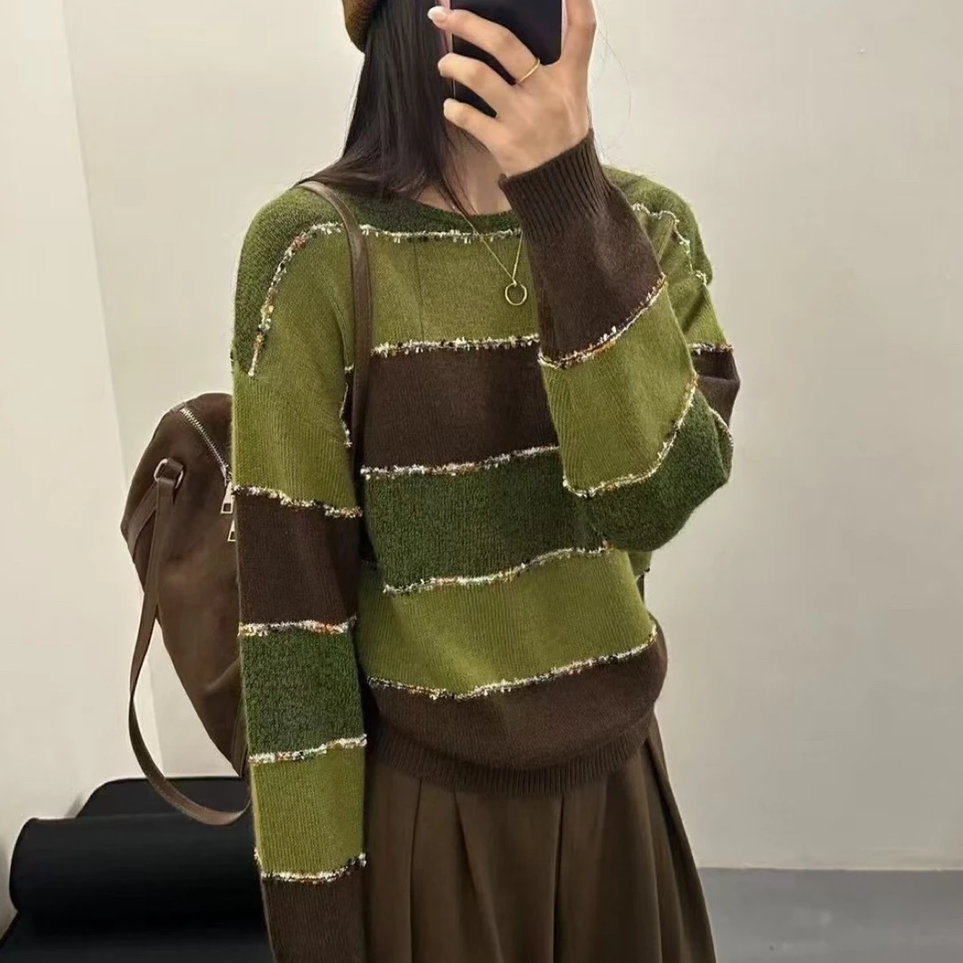 条纹慵懒风绿色短款上衣女宽松型潮牌时尚百搭复古针织毛衣