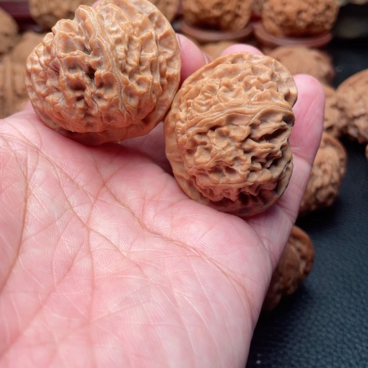 文玩核桃把件42全品天残脚苹果园