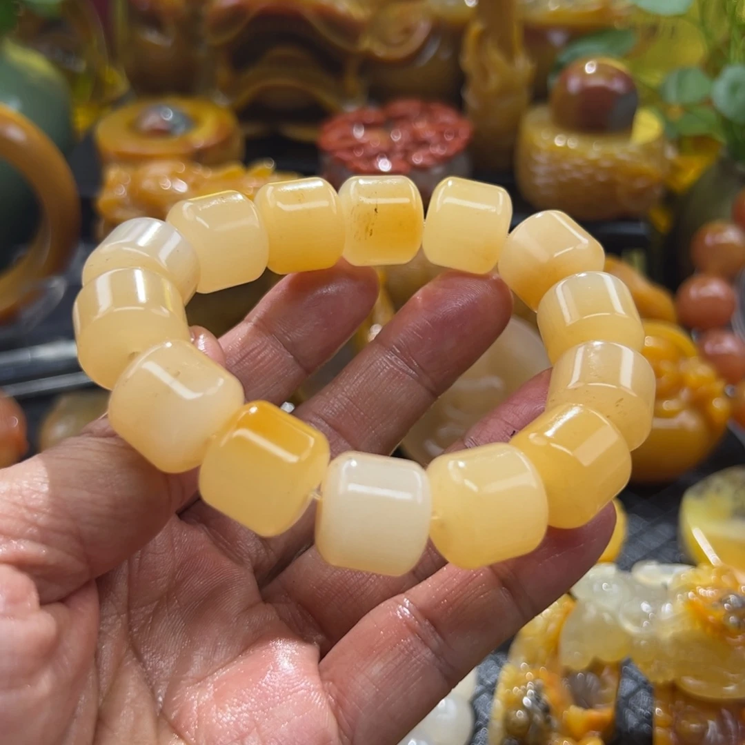 石英质玉未镶嵌颈饰