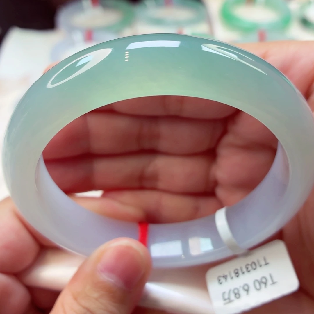 翡翠未镶嵌手镯大圈半山水推荐完美14号11