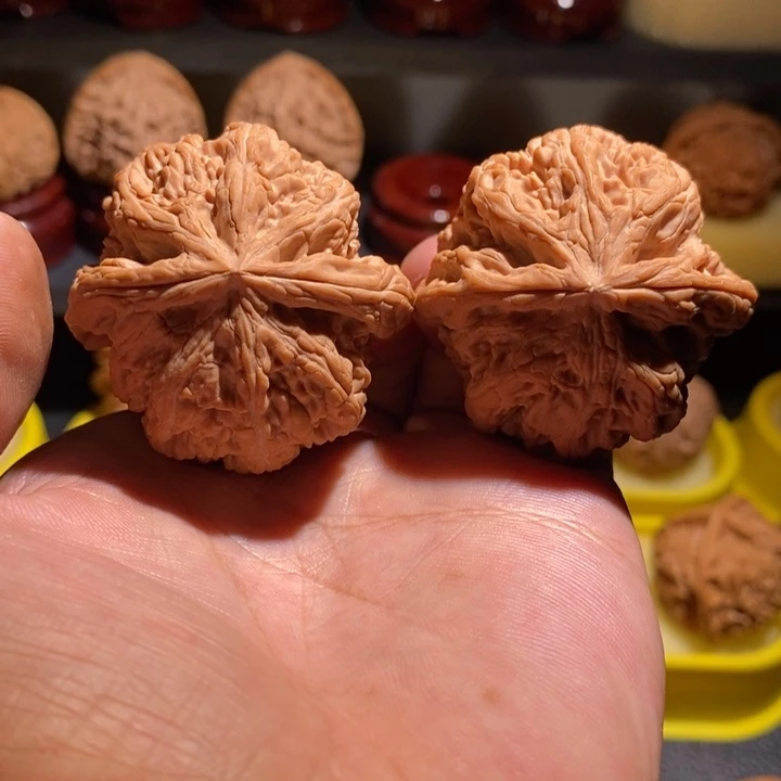 吊坠文玩核桃45全品大粗筋