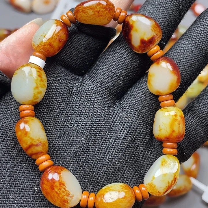 和田玉未镶嵌手链