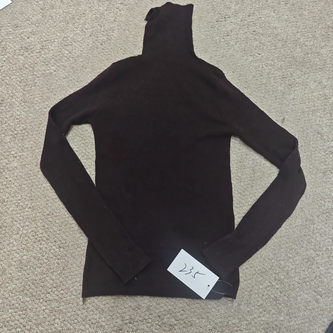 十周年店庆福利  235套头打底衫