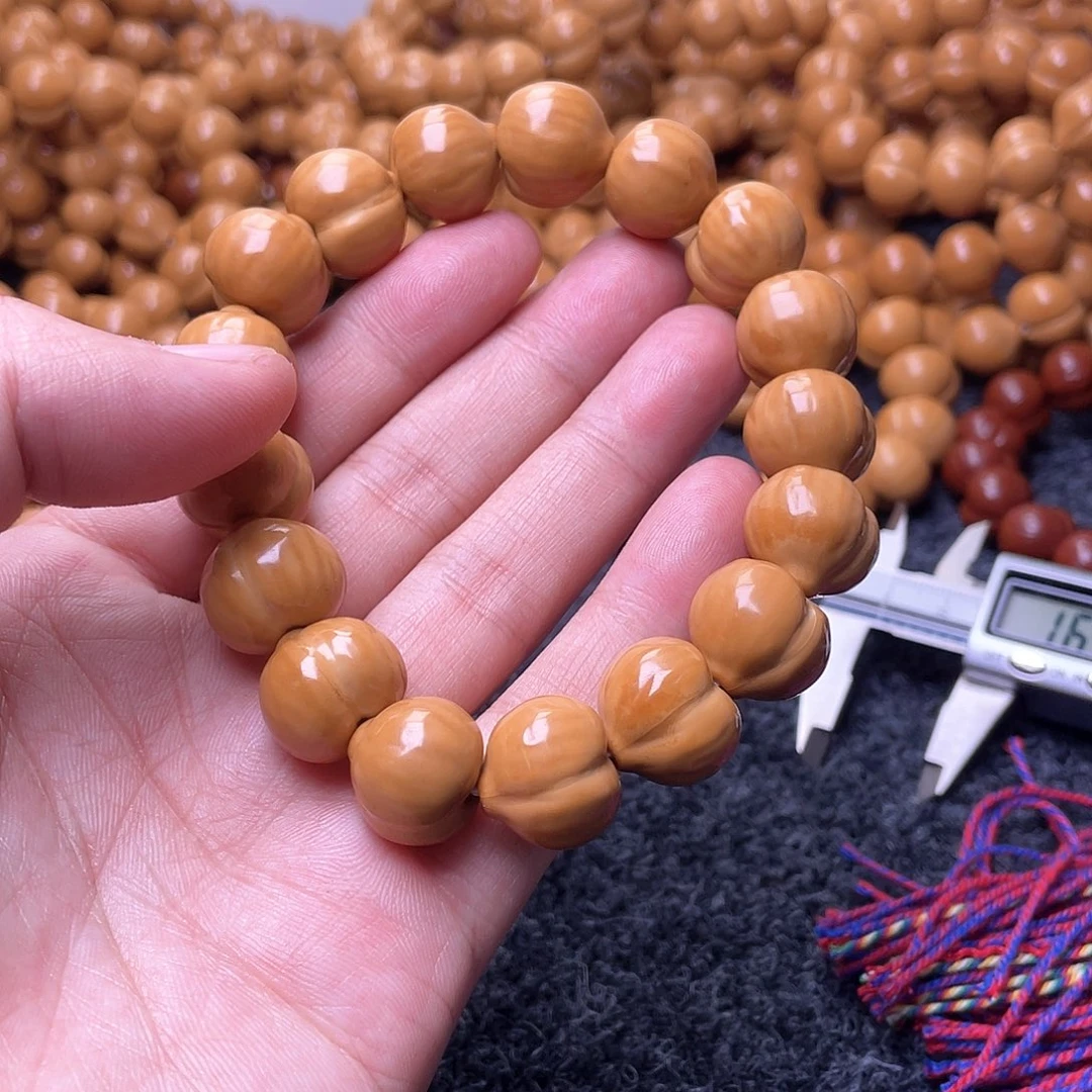 手串猴头核桃16+精工亮面大尺寸肌理纹屁桃手串。返油款