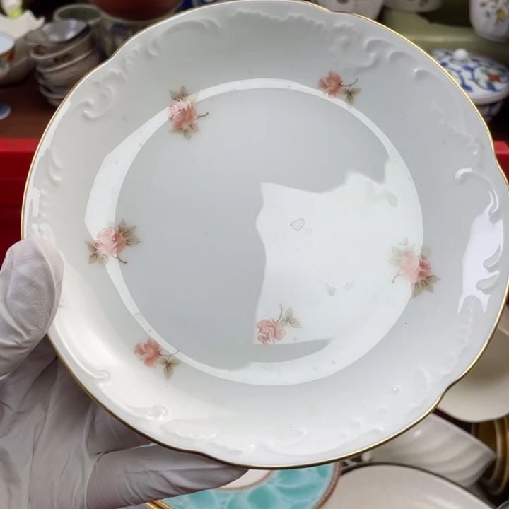 他家瓷器真美…开播了