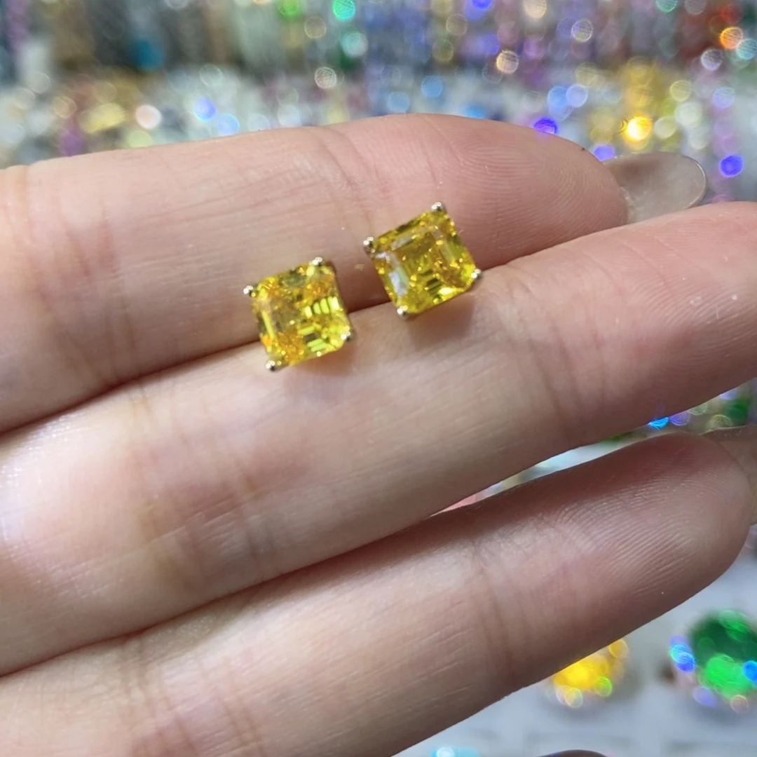 6锆石（处理）耳钉