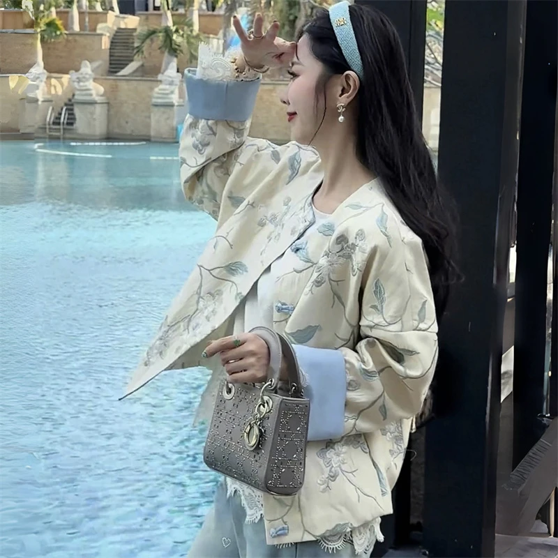 2025春季新款重工立体花朵刺绣外套气质缎面国风盘扣新中式上衣女