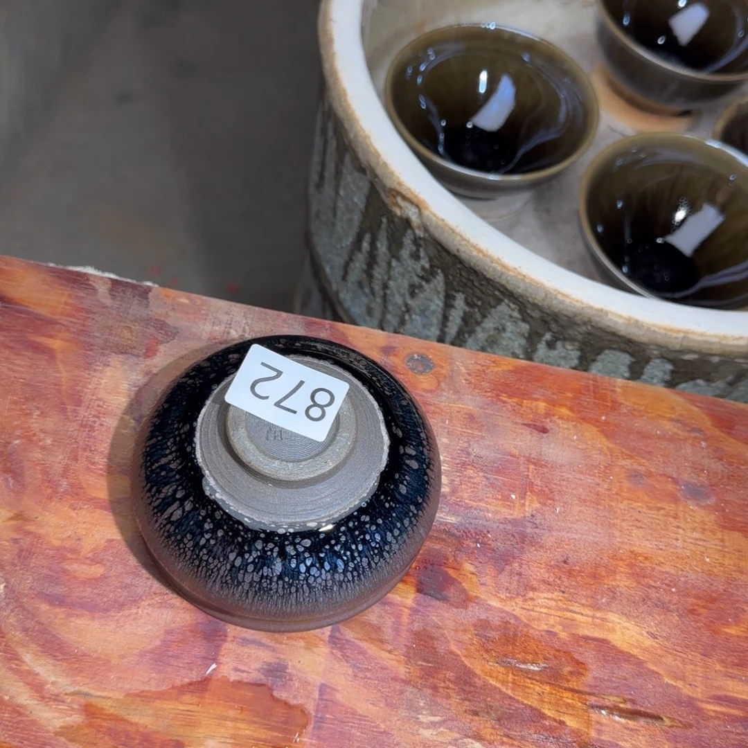 茶盏玲珑茶香中蕴含丰富多彩