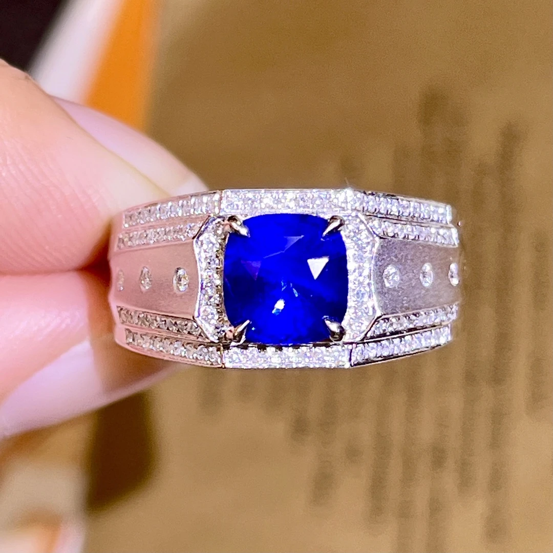 天然斯里兰卡皇家蓝蓝宝石18K金男戒帅气