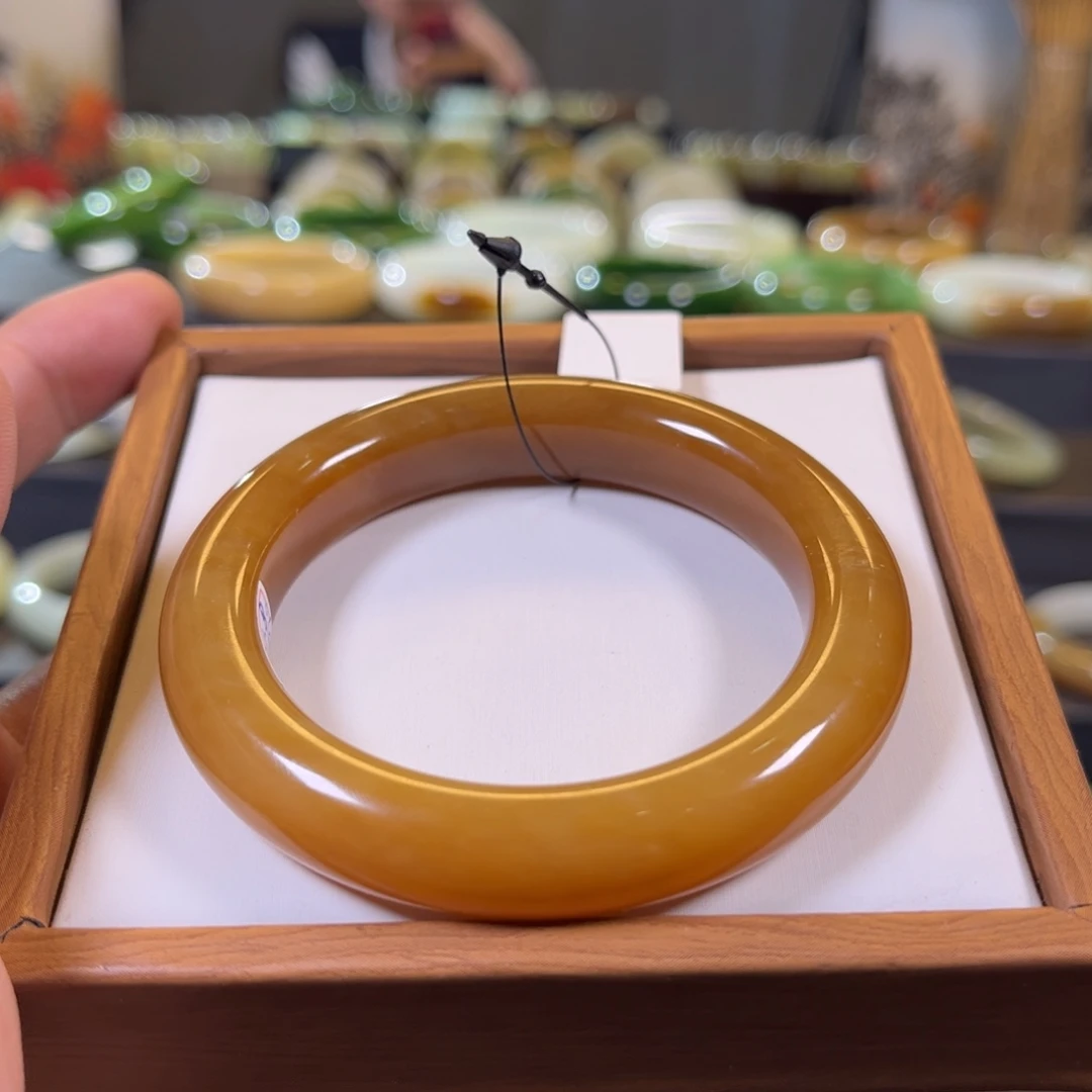 和田玉未镶嵌手镯54.55