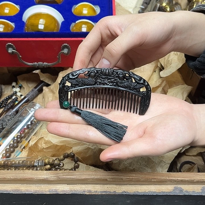 大叶紫檀（黑酸枝木类）