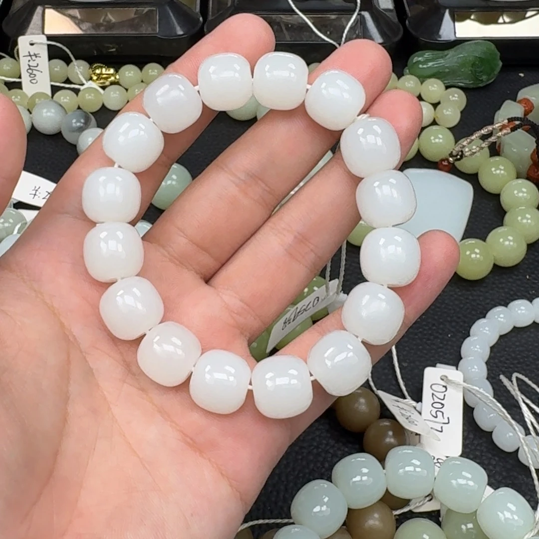 和田玉未镶嵌手链