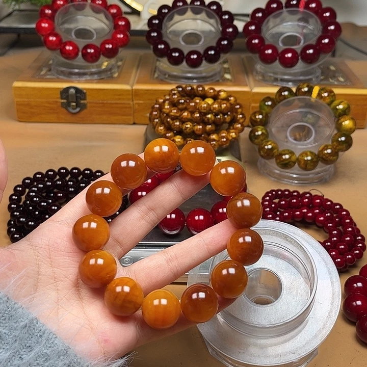 随***吧贝壳杉（血龙木）手串/手链