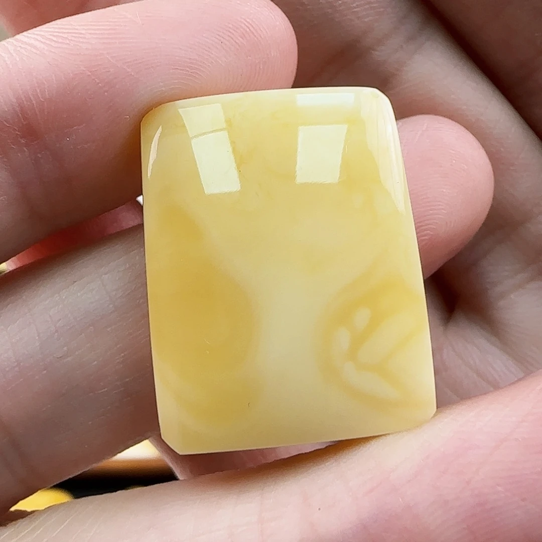 琥珀裸石未镶嵌蜜蜡