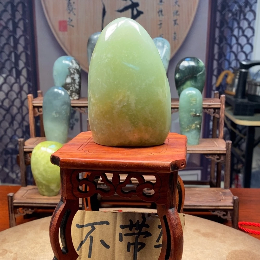 汉***兵岫玉未镶嵌珠宝奇石