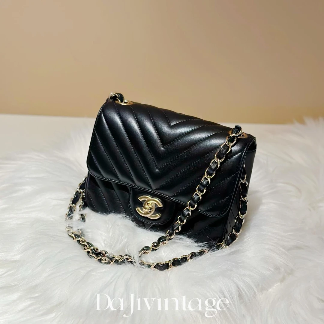大吉中古/Chanel香奈儿黑金v纹方胖子斜挎包