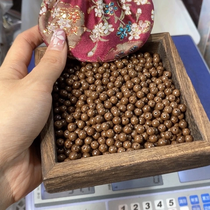 泥塑雍正茉莉0.6瑕疵珠香包约90克
