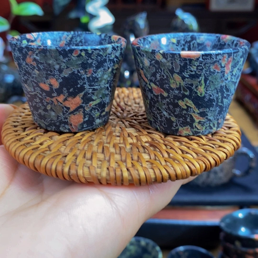 罗***锋梅花玉精美梅花马蹄杯