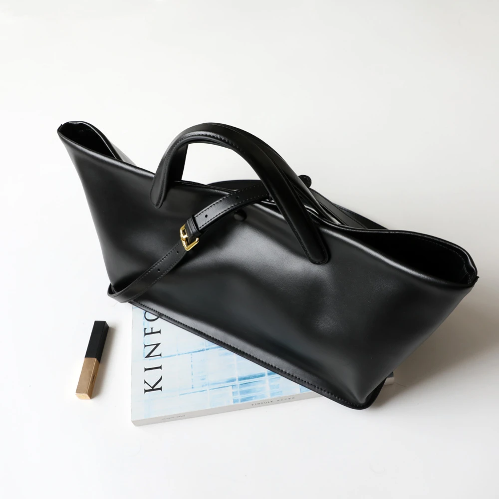 2025新款真皮法式小众包包休闲百搭大容量通勤斜挎托特包