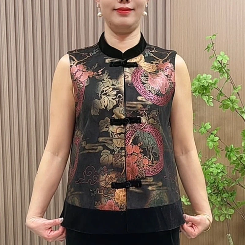 妈妈秋冬国风盘扣马甲2025新款中老年女装春秋复古气质无袖马夹