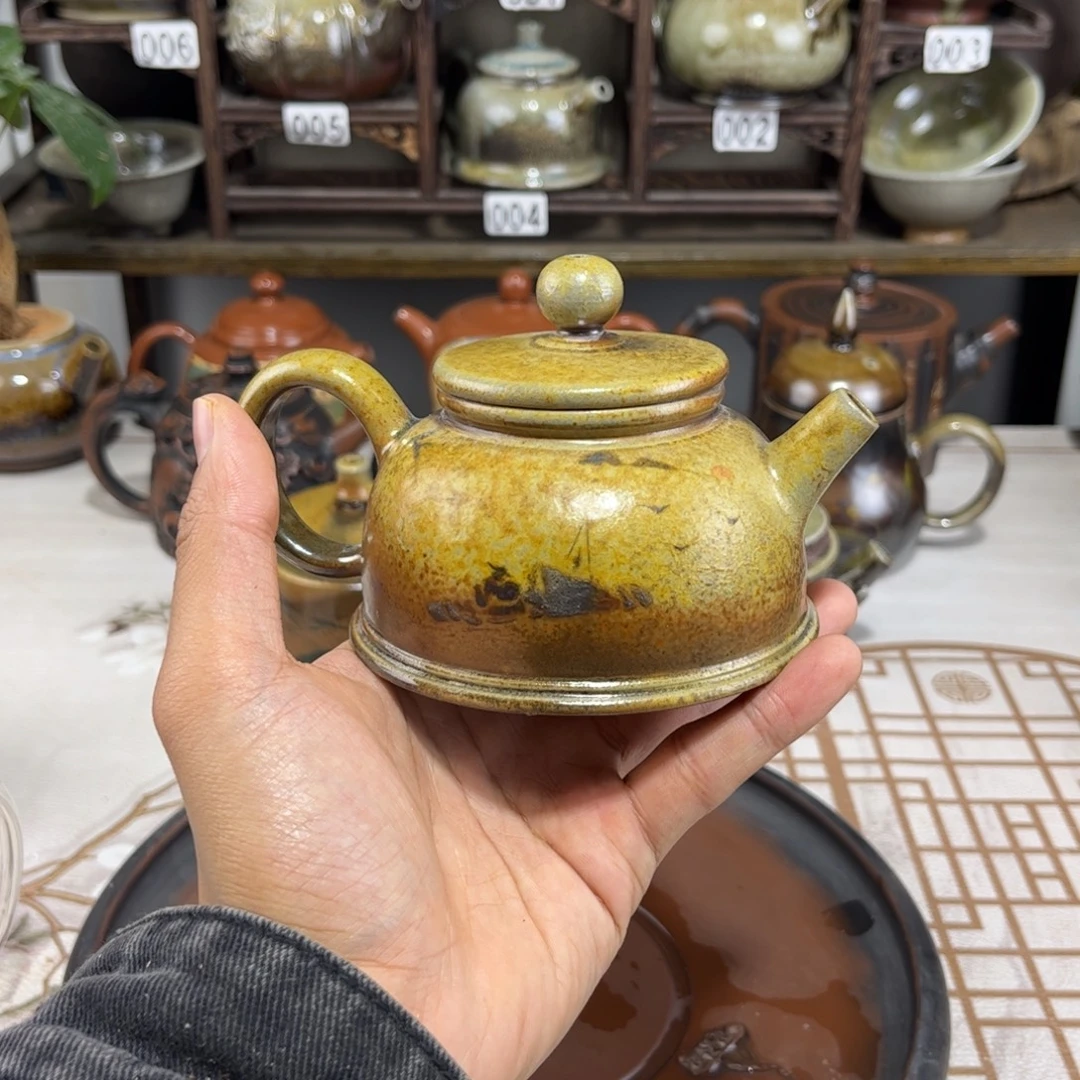 180cc白泥彩填柴烧半月壶