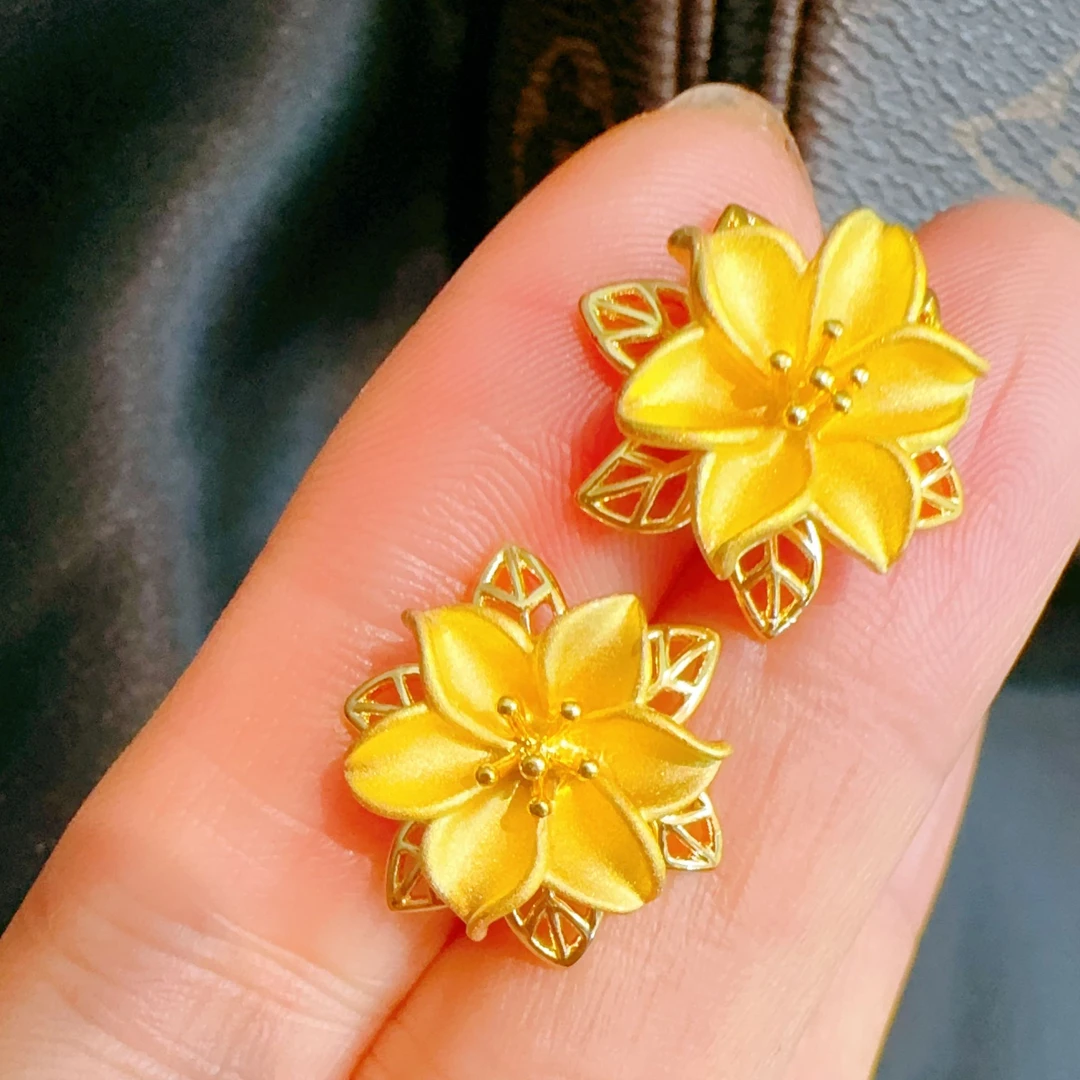 合金耳饰 镂空时尚花朵耳钉