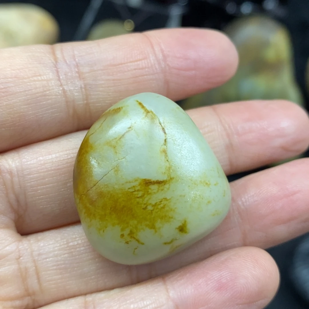 未镶嵌和田玉（糖玉）挂件
