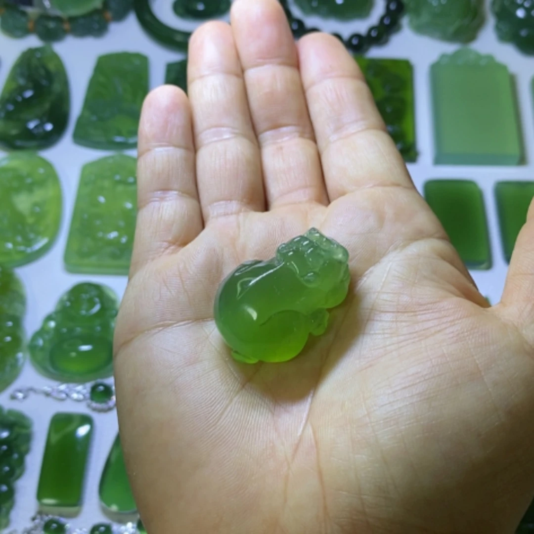 【闪购商品】未镶嵌蛇纹石玉颈饰