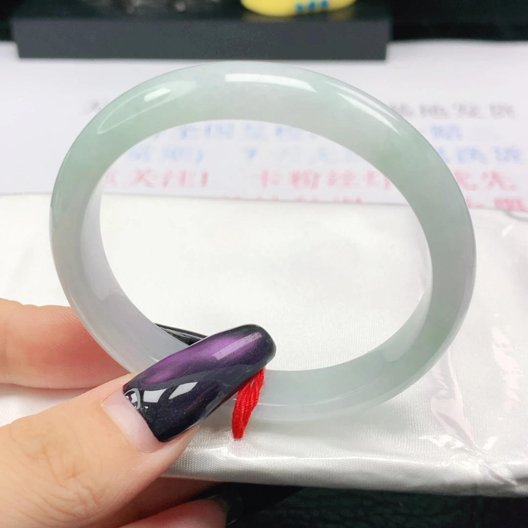 未镶嵌手镯翡翠翡翠53.3浅色贵妃