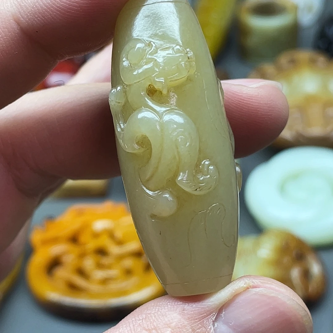 不***此和田玉未镶嵌颈饰