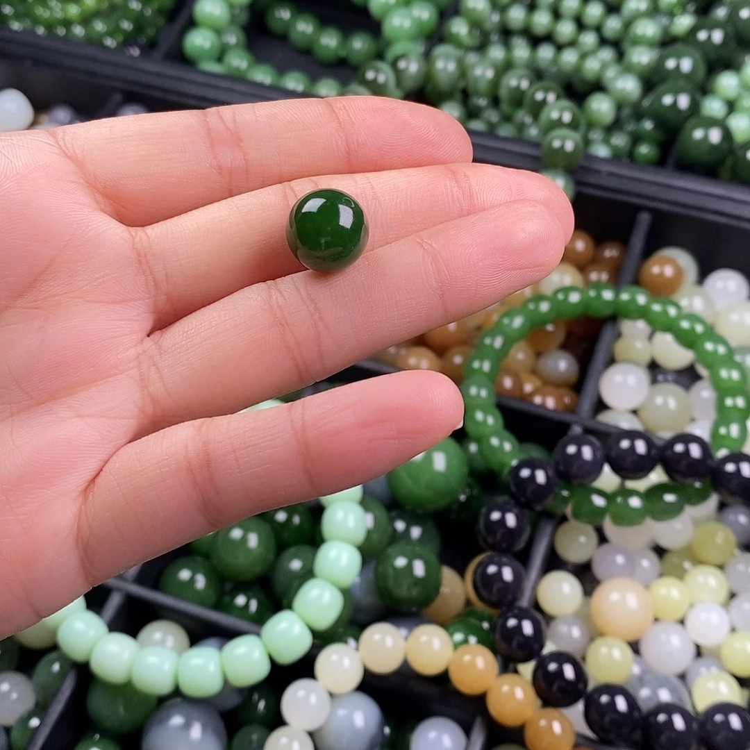 和田玉（碧玉）未镶嵌珠宝半成品
