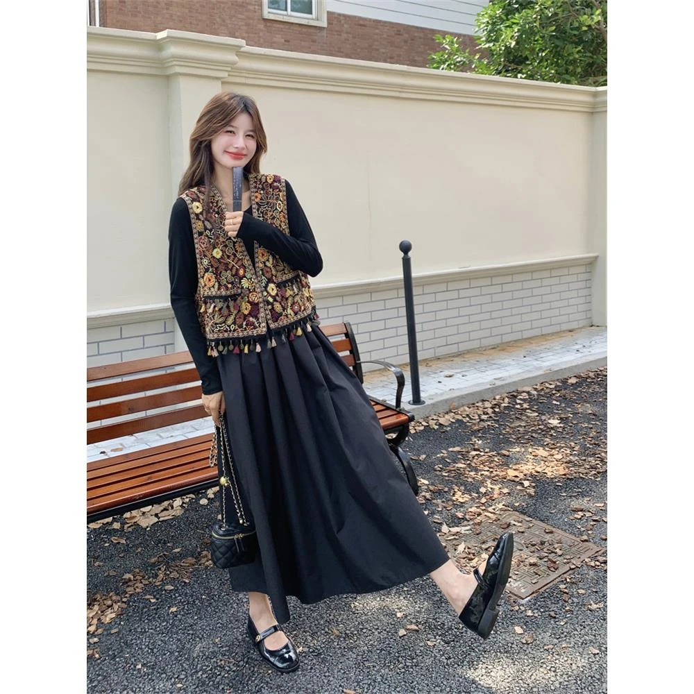 刺绣碎花流苏马甲黑色连衣裙套装女春秋2025新款法式气质优雅裙子
