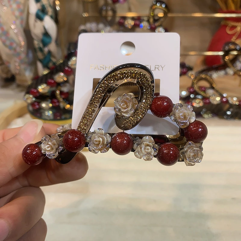 弈唯秋冬款9厘米安哥拉红中号抓夹气质可爱百搭复古红色简约彩色