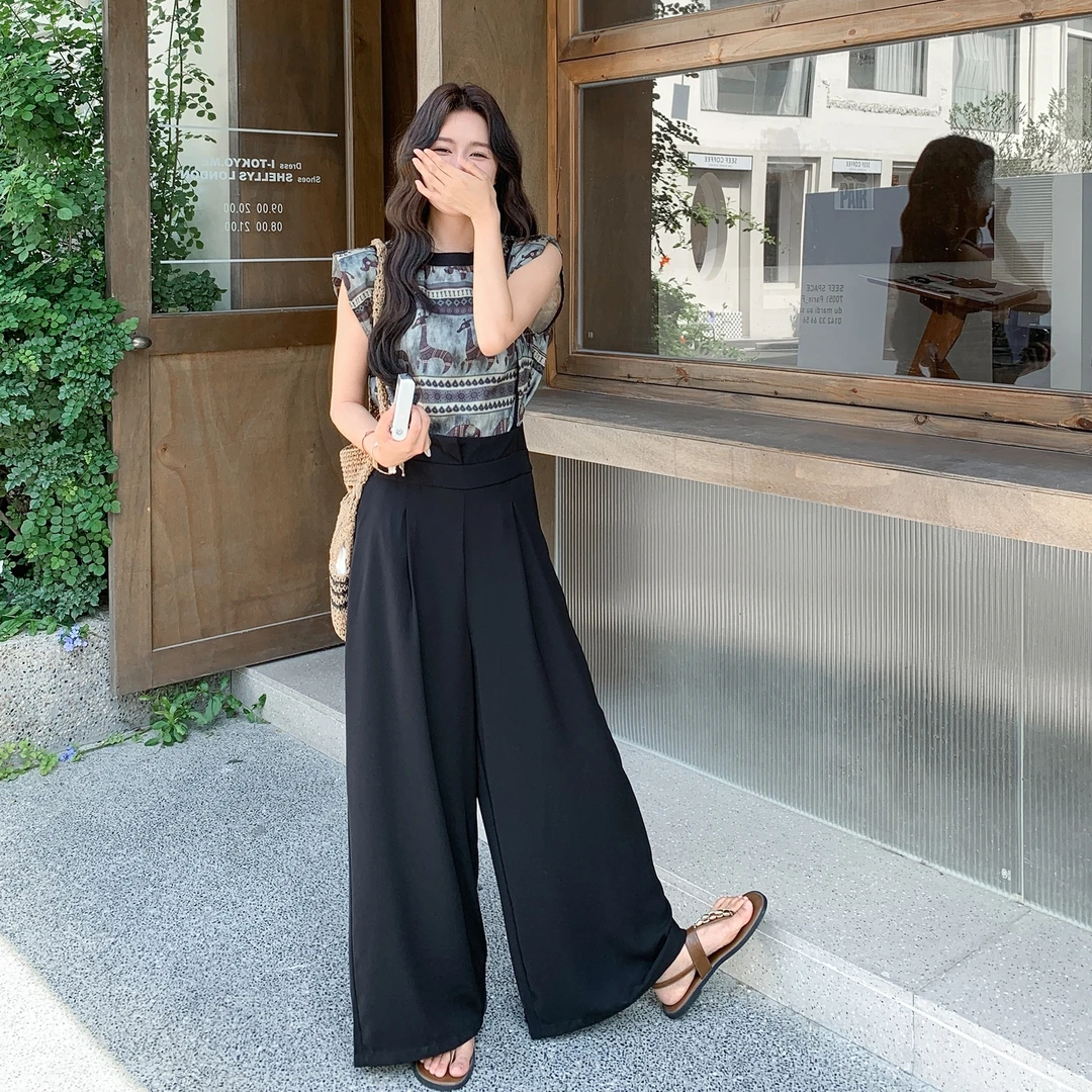 设计感无袖印花衬衫上衣+背带直筒裤女2025夏季时尚长裤两件套装