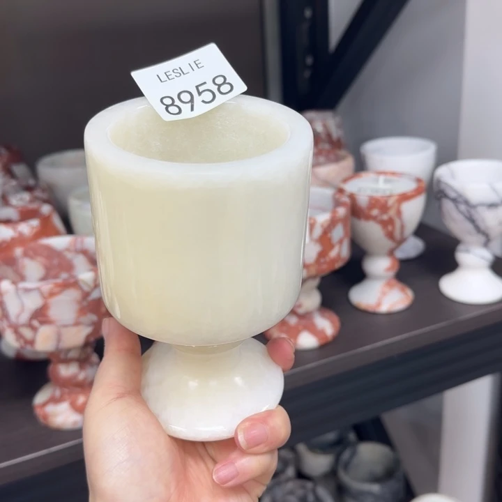 L。 8858。