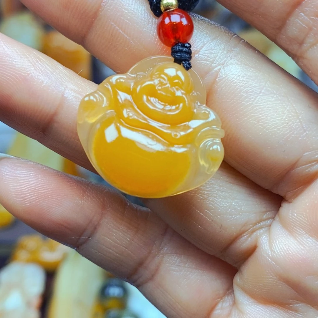 石英质玉（黄龙玉）未镶嵌颈饰