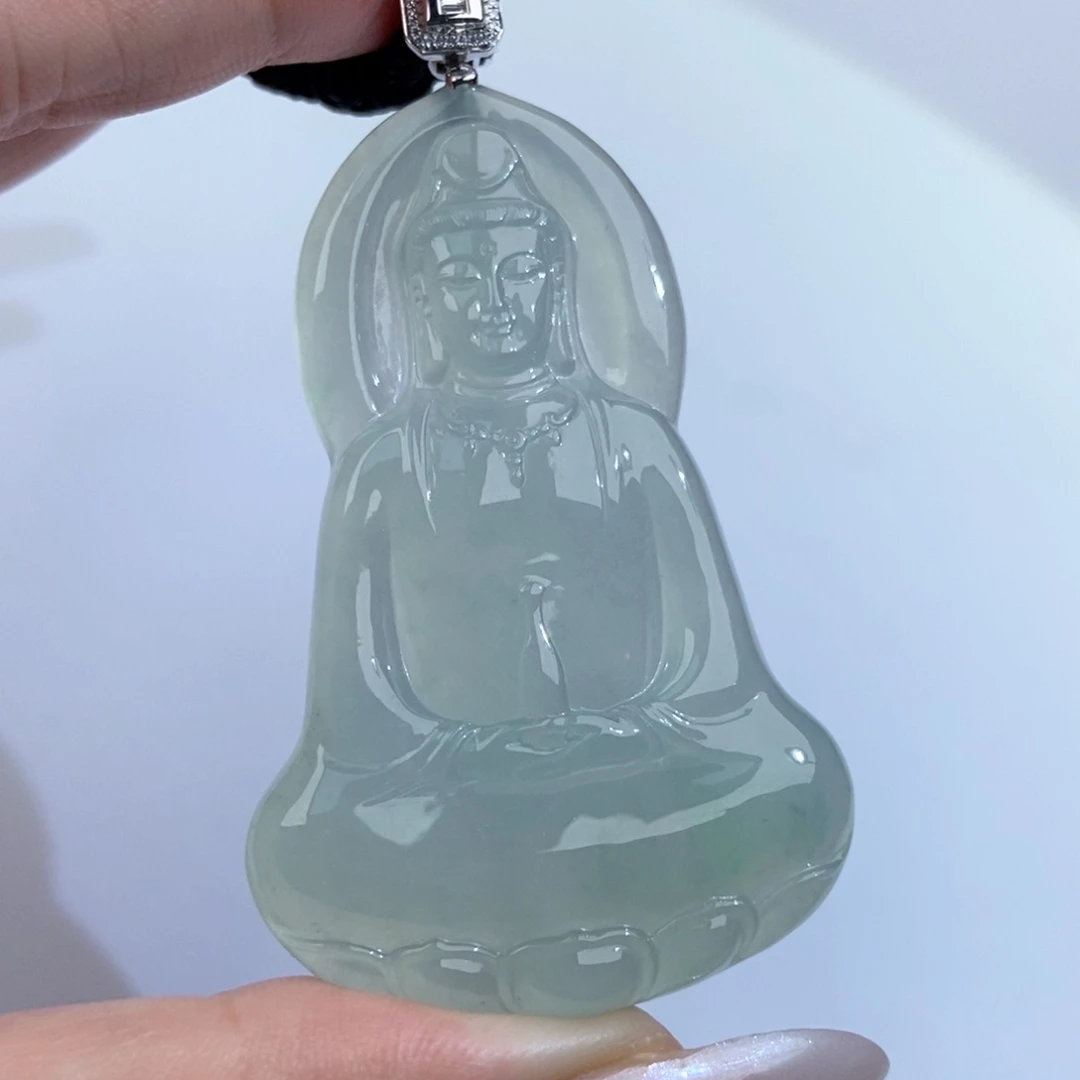 翡翠未镶嵌颈饰素衣观音