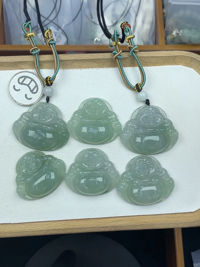 5X007翡翠冰绿中大佛+送同款绳子（多样性发其一）