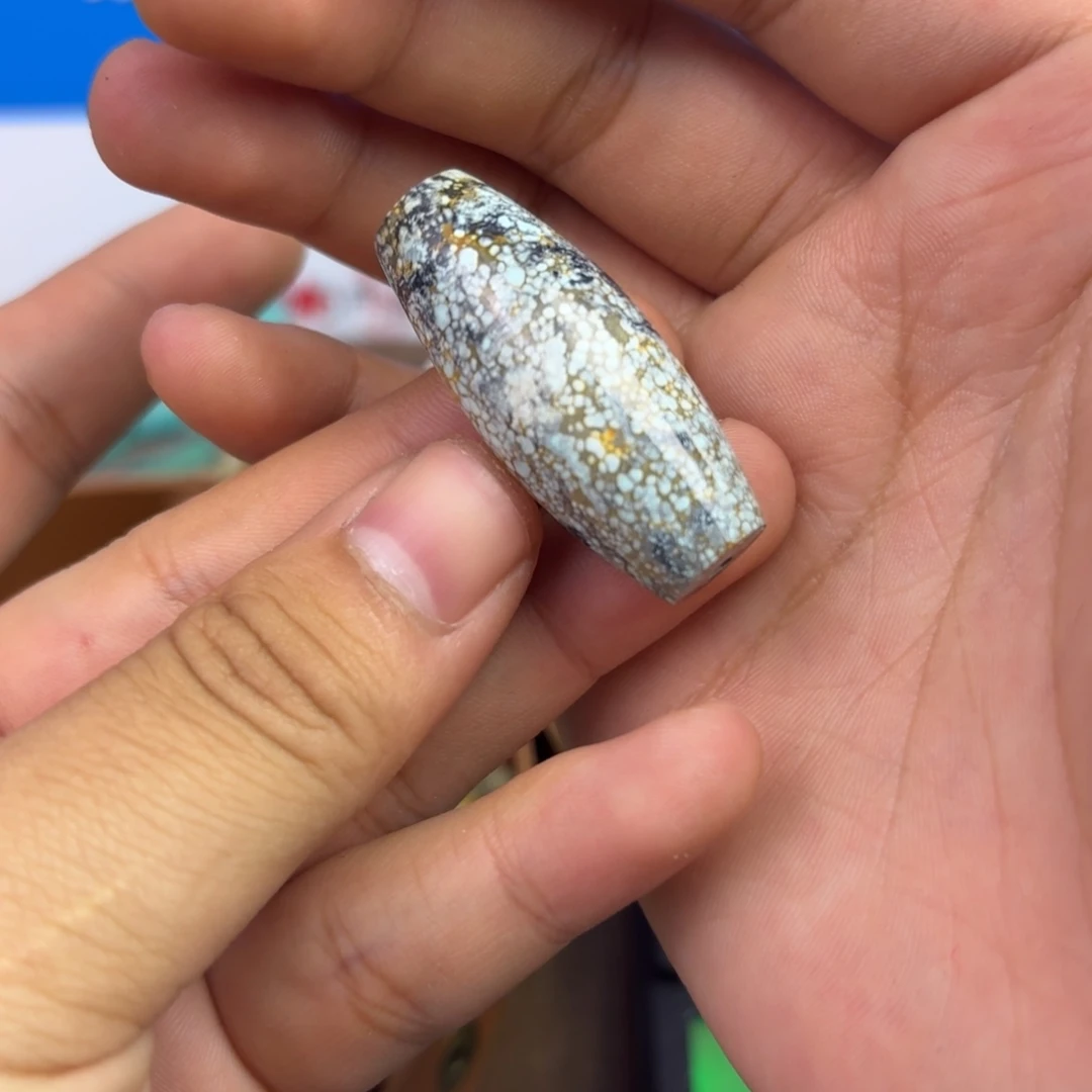 南红玛瑙未镶嵌绿松石