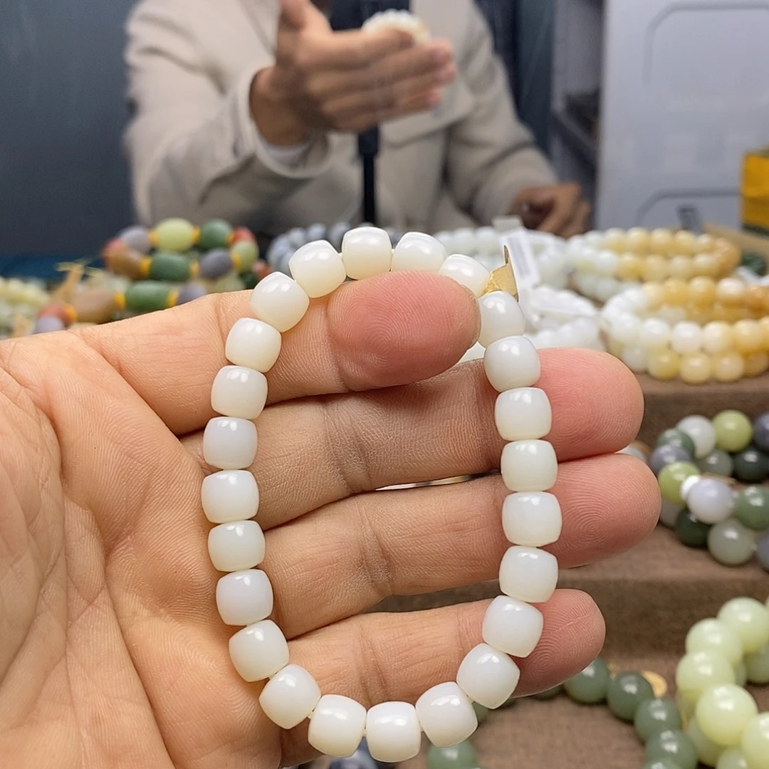 和田玉（糖玉）未镶嵌手链