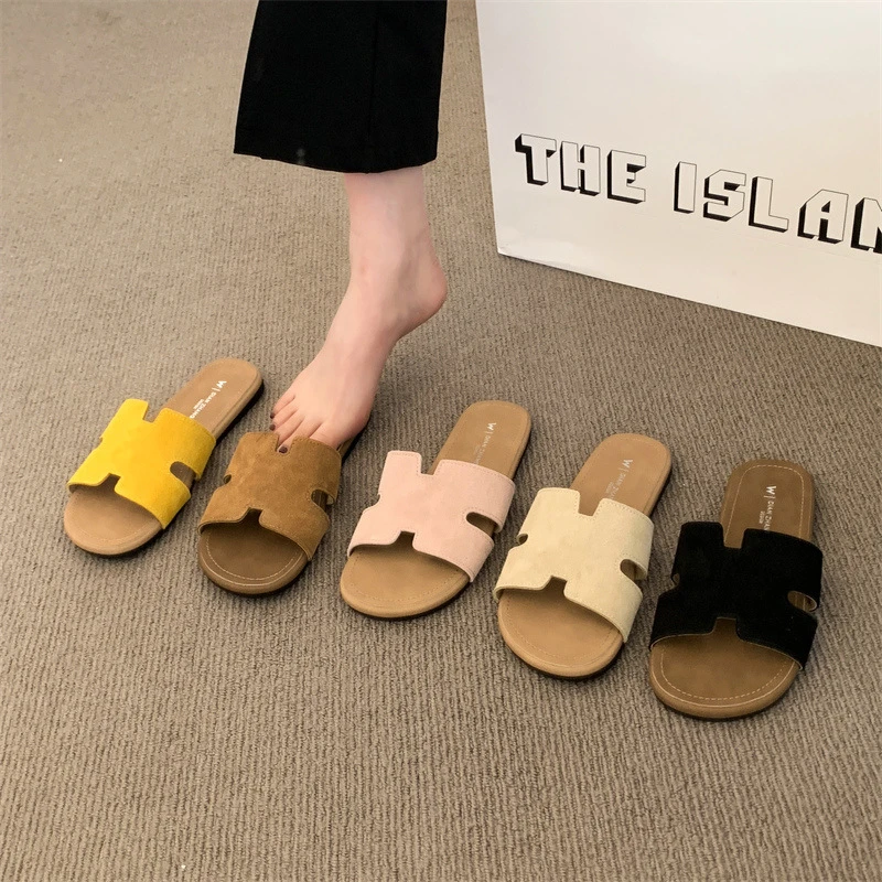 网红休闲一字拖鞋女外穿2025夏季新款时尚百搭复古平底露趾凉拖鞋